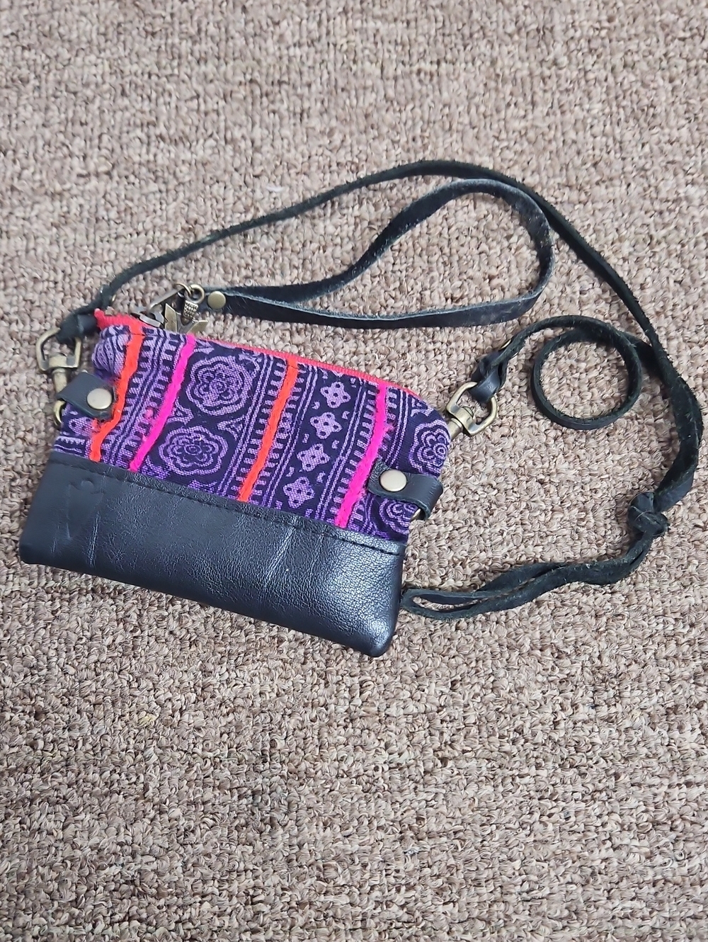 Vaalbara Mini Coin Bag Wristlet Shoulder Bag Black Leather Purple Floral 5" x 4